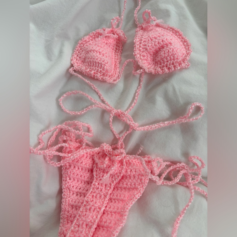 Crochet Bikini - Picture 5 of 6